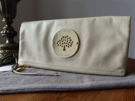 mulberry daria clutch.